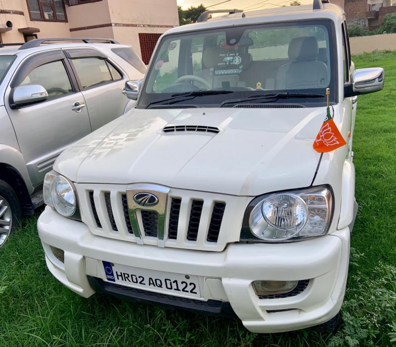 Mahindra Scorpio VLX 2WD BS III 2009
