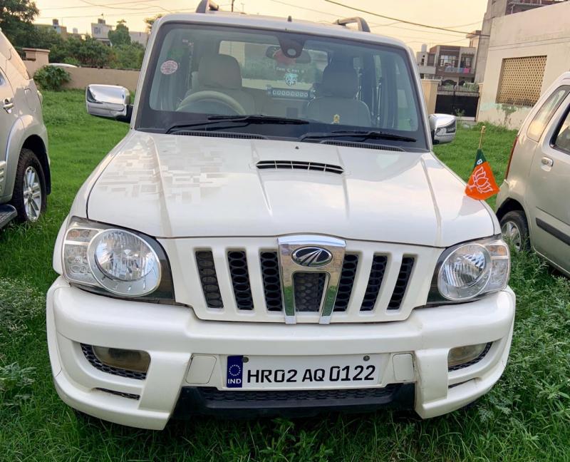 Mahindra Scorpio VLX 2WD BS III 2009