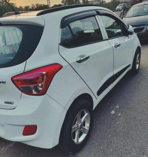 Hyundai Grand i10 Sportz 1.1 CRDi 2014