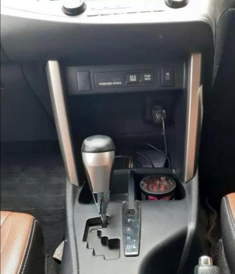 Toyota Innova Crysta 2.8 Z AT 7 STR 2016