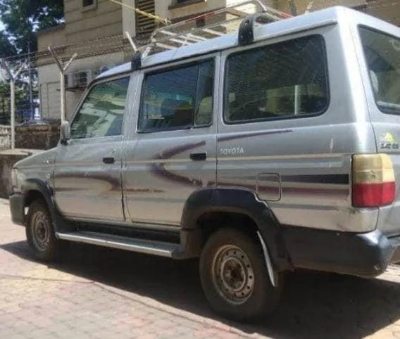 Toyota Qualis GST D2 2000