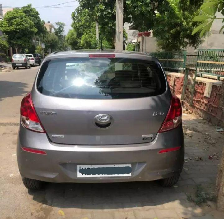 Hyundai i20 Sportz 1.4 CRDi 2013