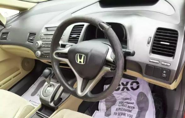 Honda Civic 1.8 V AT 2008