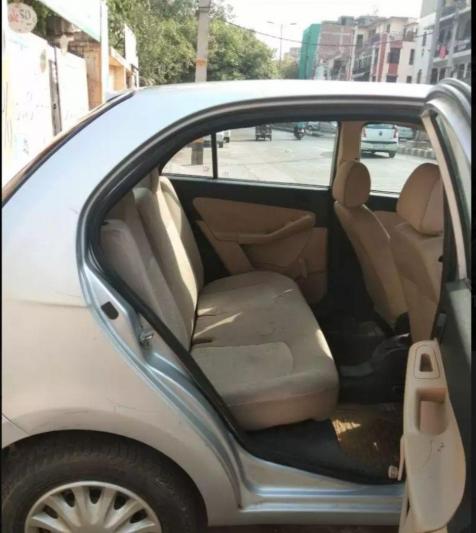 Tata Indica Vista LS Quadrajet 2012