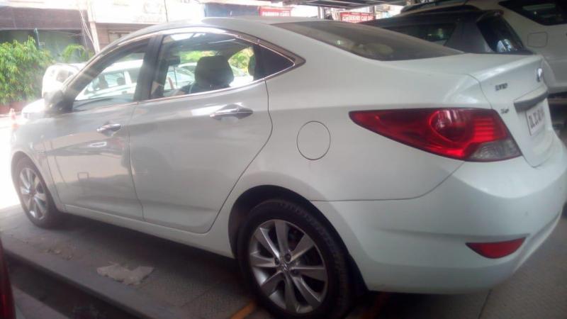 Hyundai Verna 1.6 CRDI SX 2013