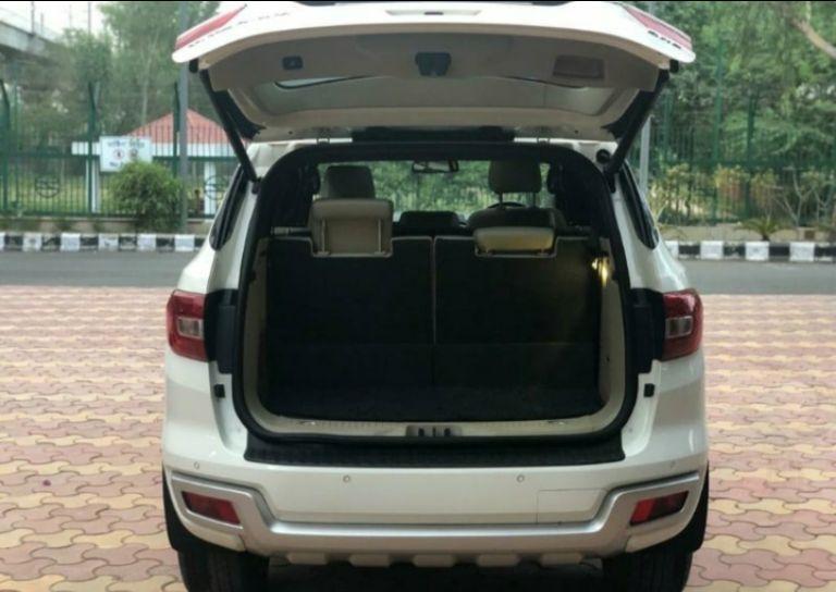 Ford Endeavour Titanium 3.2 4x4 AT 2017