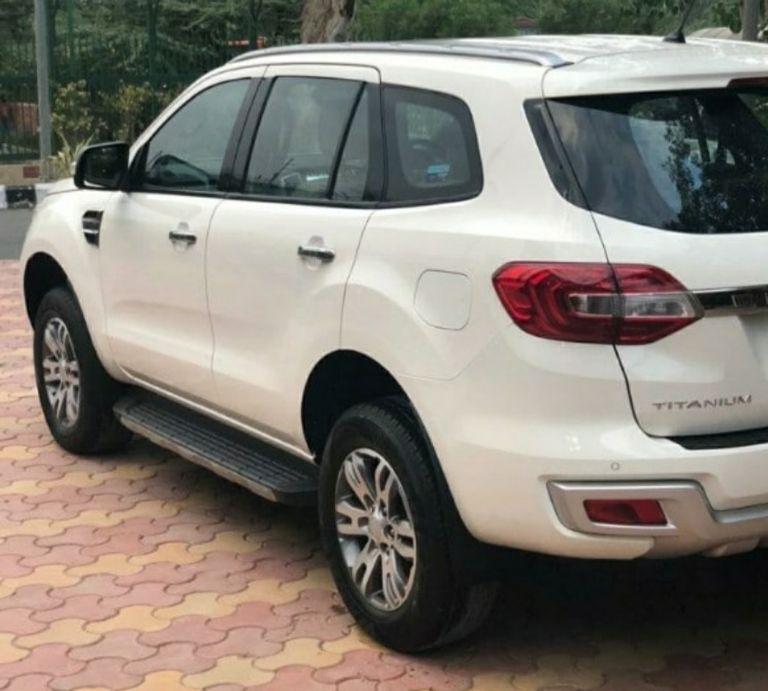 Ford Endeavour Titanium 3.2 4x4 AT 2017