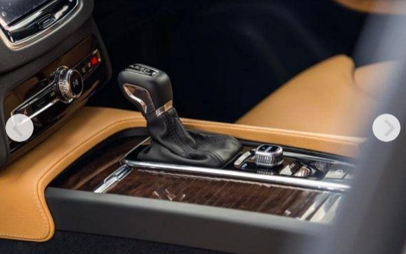 Volvo XC40 D4 R-Design 2019