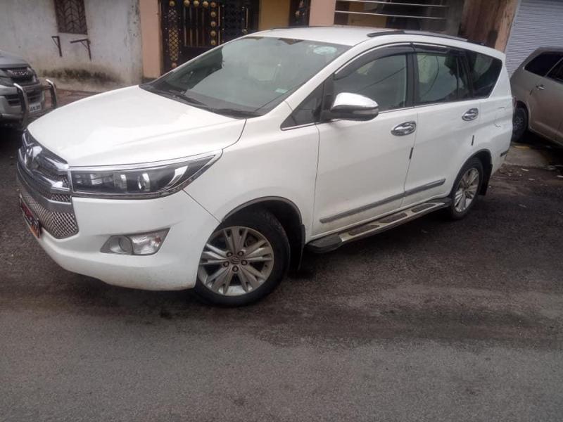 Toyota Innova Crysta 2.4 GX 8 STR 2016