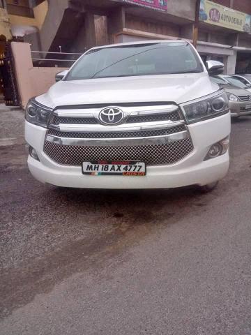 Toyota Innova Crysta 2.4 GX 8 STR 2016