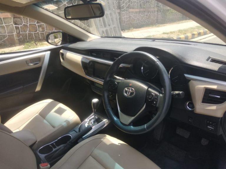 Toyota Corolla Altis 1.8 VL AT 2017