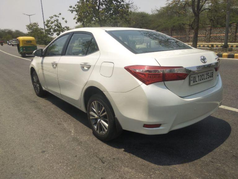 Toyota Corolla Altis 1.8 VL AT 2017