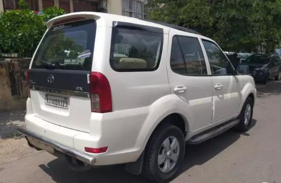 Tata Safari Storme 2.2 EX 4X2 2015