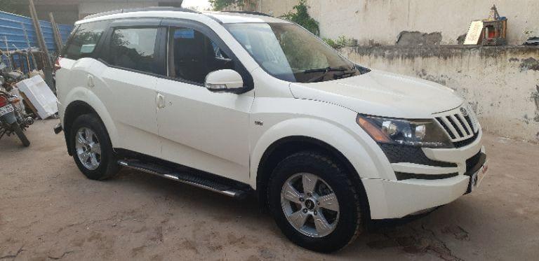 Mahindra XUV500 W6 AT 1.99 2016