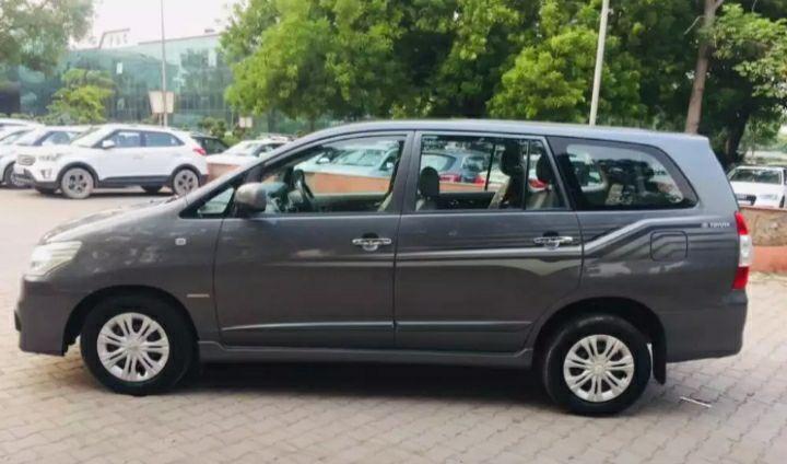 Toyota Innova 2.5 ZX 7 STR BS IV 2015