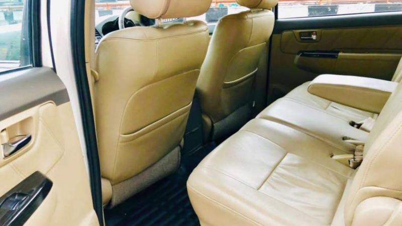 Toyota Fortuner 3.0 4x2 MT 2012