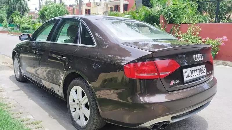 Audi A4 2.0 TDI 177BHP PREMIUM Plus 2013