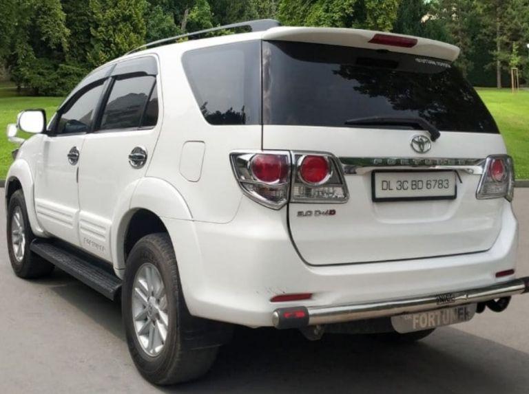 Toyota Fortuner 3.0 4x2 MT 2013