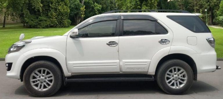 Toyota Fortuner 3.0 4x2 MT 2013