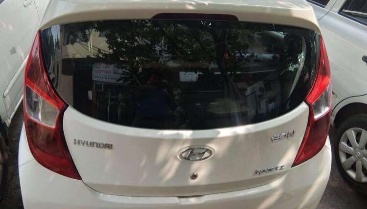 Hyundai Eon Magna + 2012