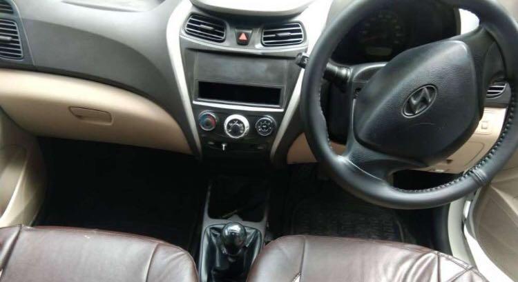 Hyundai Eon Magna + 2012