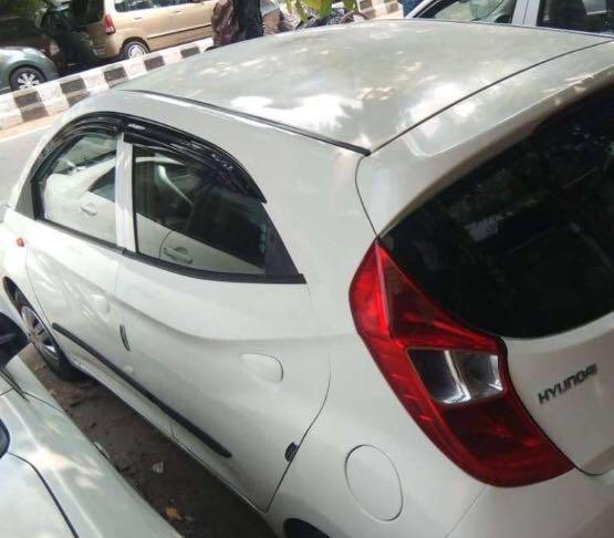 Hyundai Eon Magna + 2012