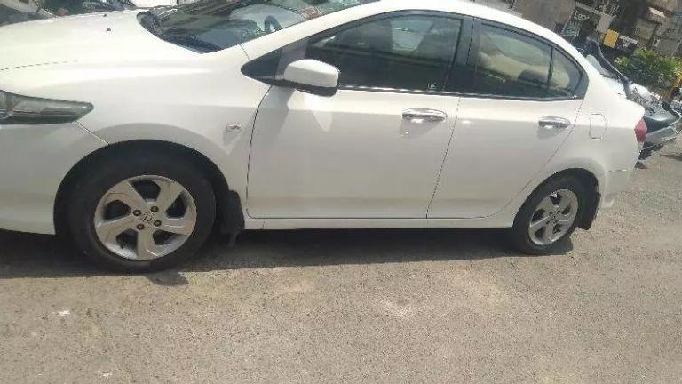 Honda City 1.5 V MT 2010