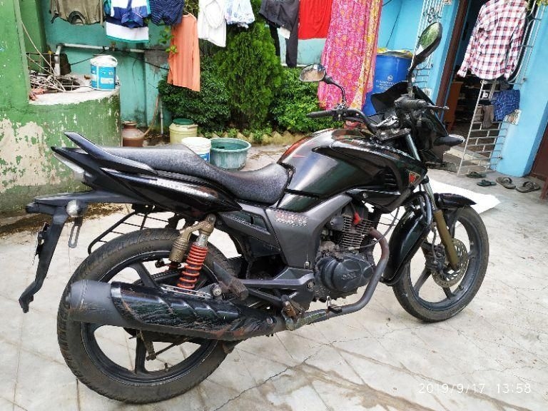 Hero Hunk Bike For Sale In Bardhaman Id 1418047935 Droom