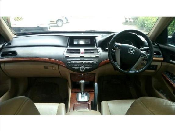 Honda Accord 2.4 VTI L AT 2011