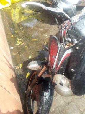 Bajaj Discover 100cc  2012