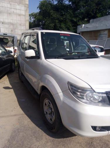 Tata Safari Storme EX 2013