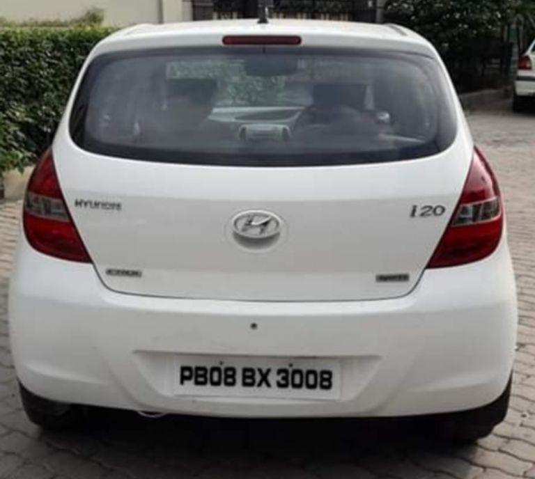 Hyundai i20 Sportz 1.4 CRDi 6 Speed BS-IV 2011