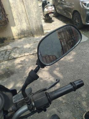 Bajaj Pulsar 150cc 2005