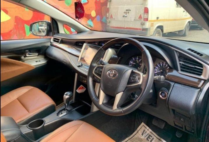 Toyota Innova Crysta 2.4 VX 8 STR 2019