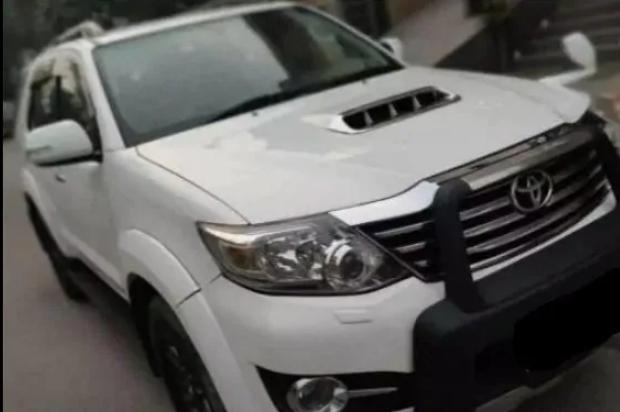 Toyota Fortuner 3.0 4x4 AT 2012
