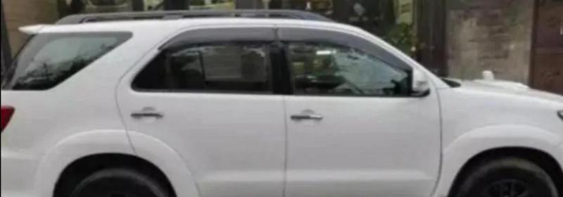 Toyota Fortuner 3.0 4x4 AT 2012