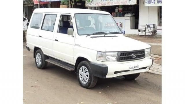 Toyota Qualis Car For Sale In Ahmedabad Id 1418075315 Droom