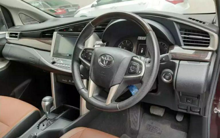 Toyota Innova Crysta 2.8 Z AT 7 STR 2017