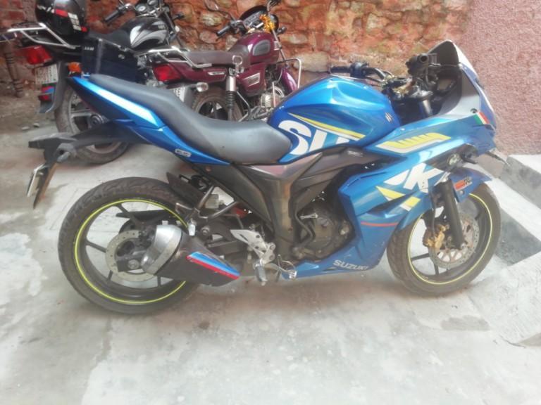 Suzuki Gixxer SF 150cc Special MOTOGP Edition Rear Disc 2017