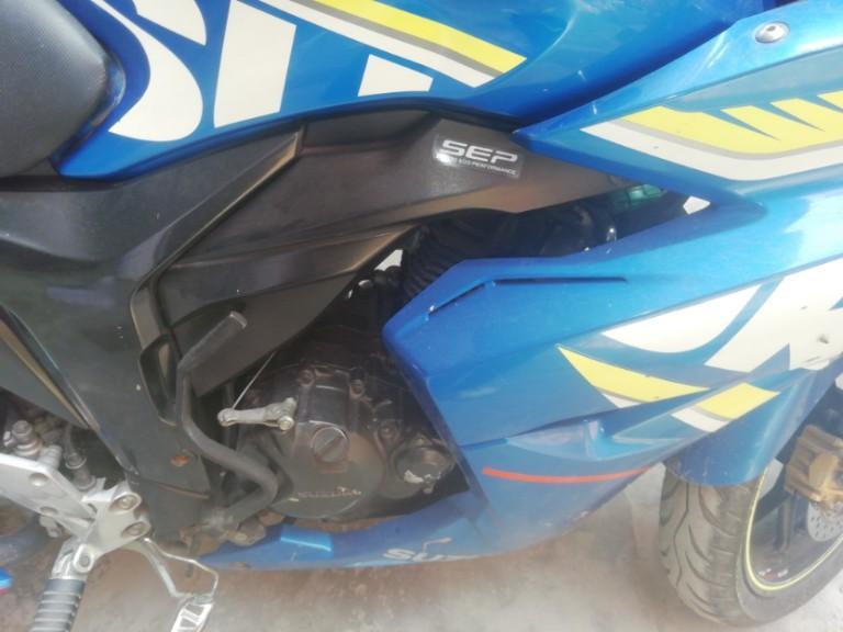 Suzuki Gixxer SF 150cc Special MOTOGP Edition Rear Disc 2017