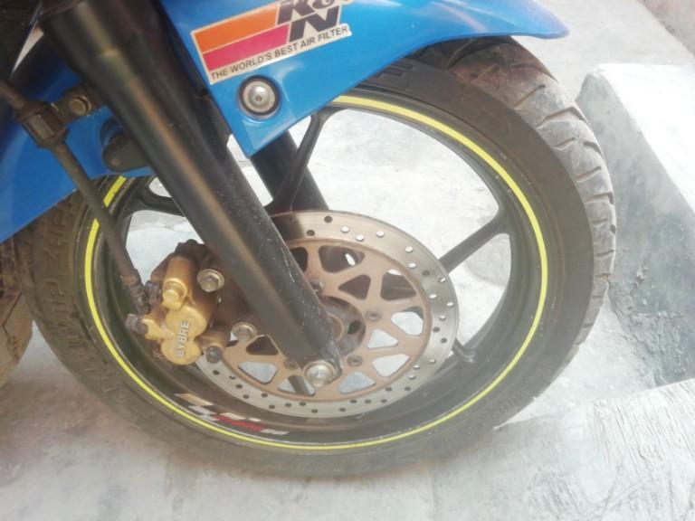 Suzuki Gixxer SF 150cc Special MOTOGP Edition Rear Disc 2017