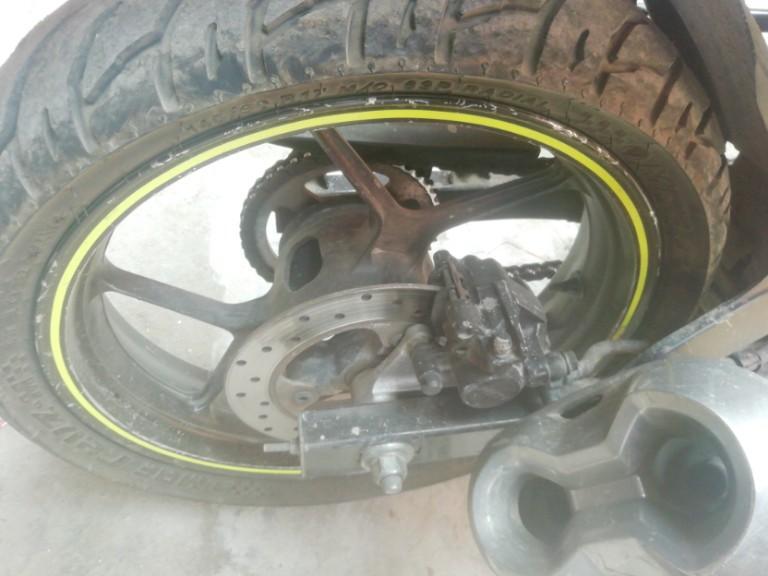 Suzuki Gixxer SF 150cc Special MOTOGP Edition Rear Disc 2017