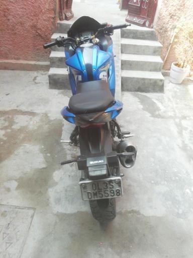 Suzuki Gixxer SF 150cc Special MOTOGP Edition Rear Disc 2017