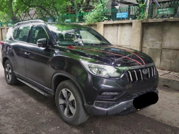 Mahindra Alturas G4 4WD AT 2019