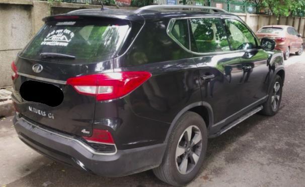 Mahindra Alturas G4 4WD AT 2019