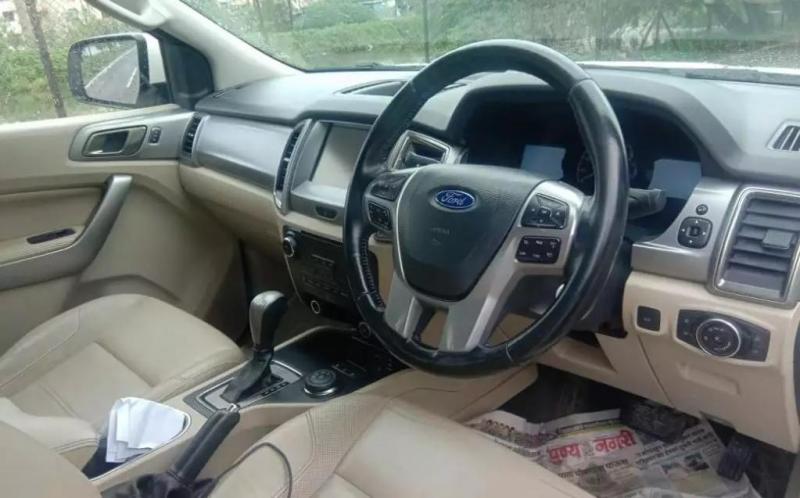 Ford Endeavour Titanium 2.2 4x2 AT 2019