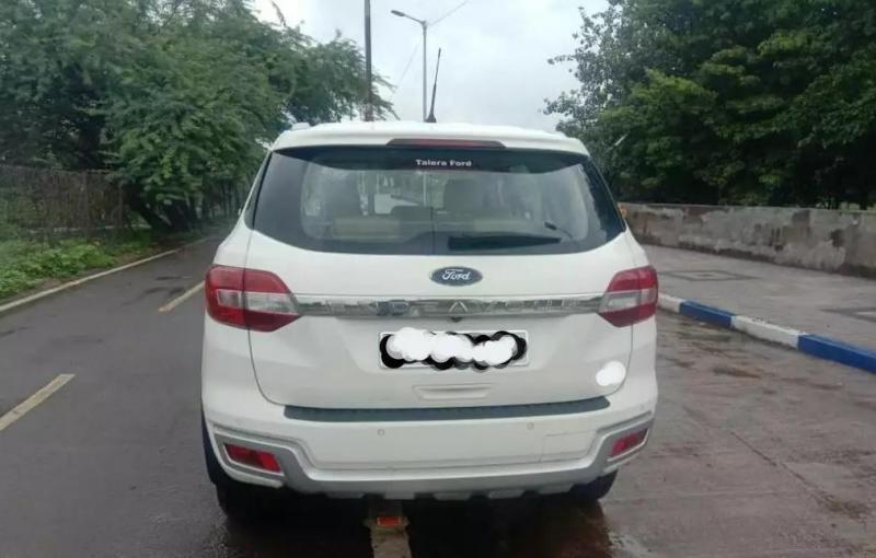 Ford Endeavour Titanium 2.2 4x2 AT 2019