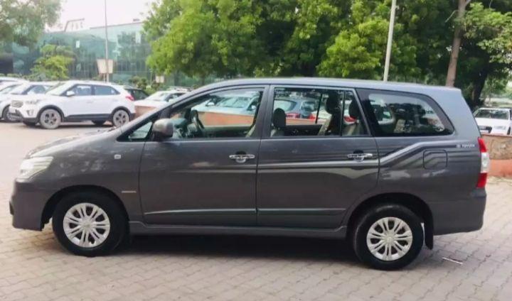 Toyota Innova 2.5 ZX 7 STR BS IV 2014