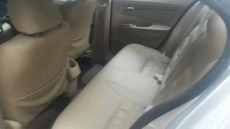 Honda City 1.5 V MT 2012