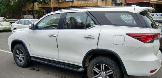Toyota Fortuner 2.8 4x4 AT 2018